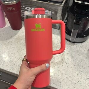 40Oz Coral and Lime Stanley Quencher